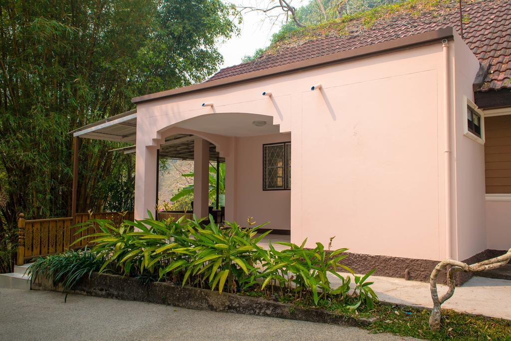 Rinrada Resort Chiang Mai Exterior foto